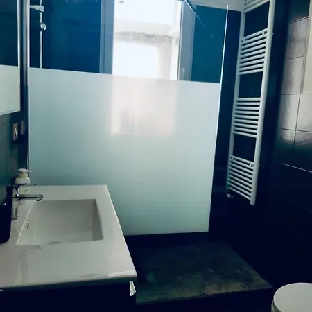 Via Del Mare